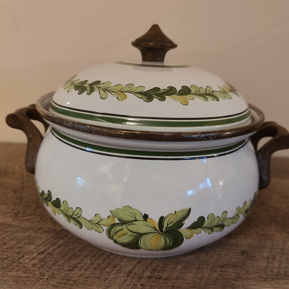 Vintage ASTA Enamelware Pot 7” - Picture 7 of 9